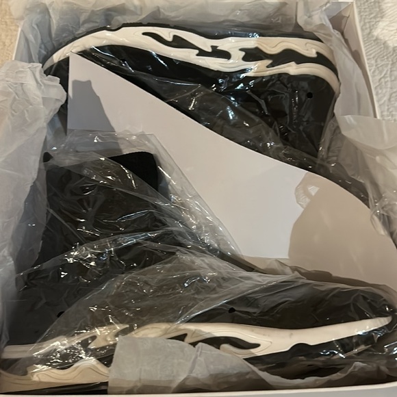 Sandro Flame sock Trainers. Size 39 - Picture 10 of 12